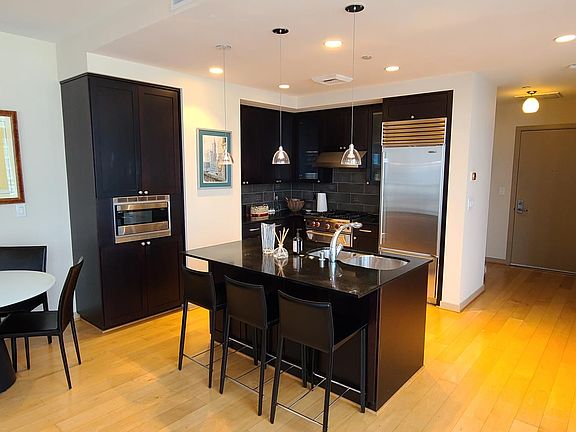 4th image of 1000 1st Ave Unit 1604