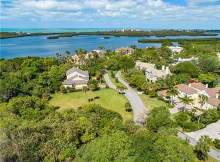 84 Osprey Point Dr, Osprey, FL 34229
