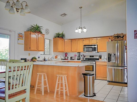 4th image of 1290 S Heritage Pl