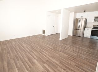 1953 Hornblend St, San Diego, CA 92109