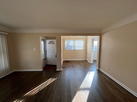 3rd image of 13711 Allan Ave