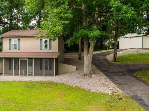 2845 Egyptian Hills Dr, Creal Springs, IL 62922