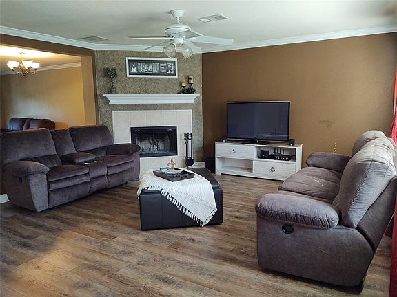 2nd image of 3536 Cattlebaron Dr