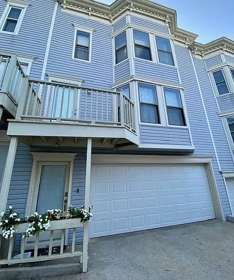 766 W 13th St #B — Photo 1