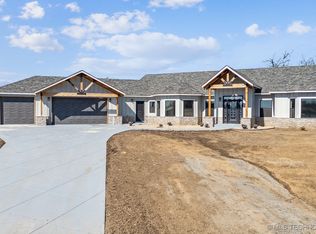 862 Bluebird Ln, Pryor, OK 74361