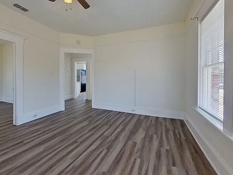 907 Copeland St — Photo 8