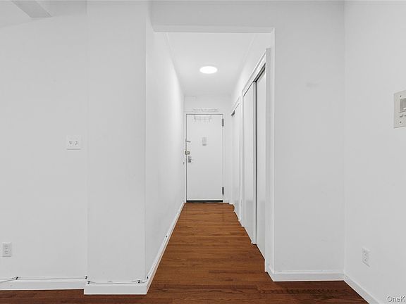 3rd image of 1133 Midland Avenue #1K