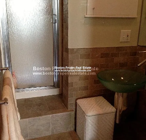 323 Beacon St #2 — Photo 7