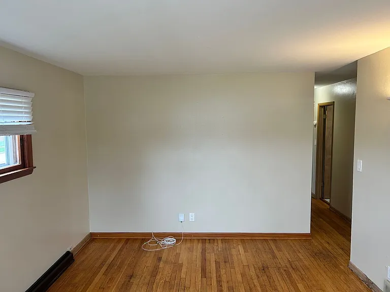 421-423 Beech St — Photo 2