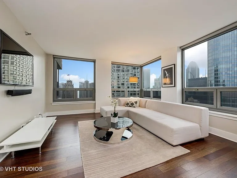 440 N Wabash Ave #4809 — Photo 1