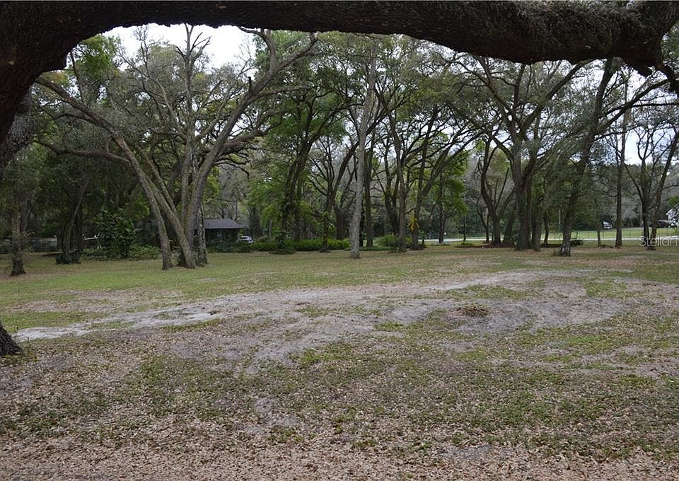 2nd image of Pretty Pond Rd