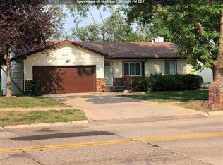 3420 Cheyenne Blvd, Sioux City, IA 51104