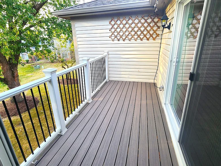 1522 Commodore Ct #6 — Photo 23