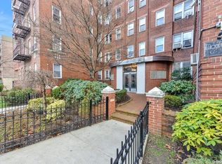 65-36 Wetherole St #303, Rego Park, NY 11374