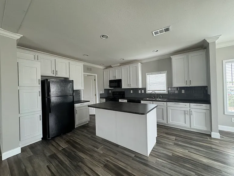 Oak Crest — Photo 19
