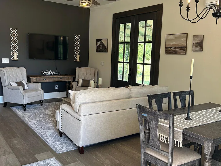 588B Oak Grove Rd — Photo 11