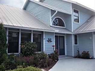 10521 SE Jupiter Narrows Dr, Hobe Sound, FL 33455