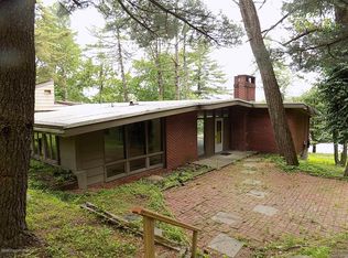 218 Skinner Hill Rd, Stroudsburg, PA 18360