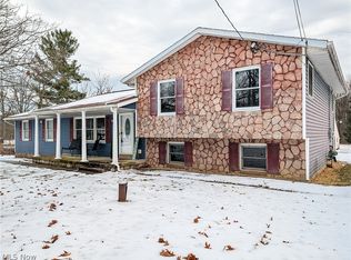 3713 Easton Rd, Barberton, OH 44203