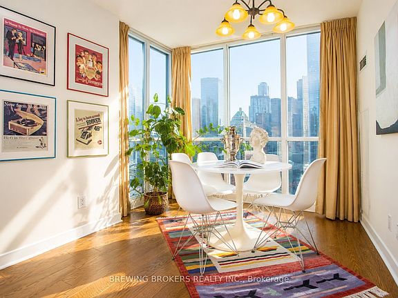 3rd image of 18 Harbour St Suite 1702