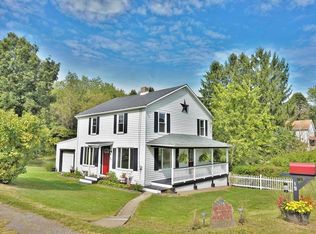 19 Deer St, Tarentum, PA 15084