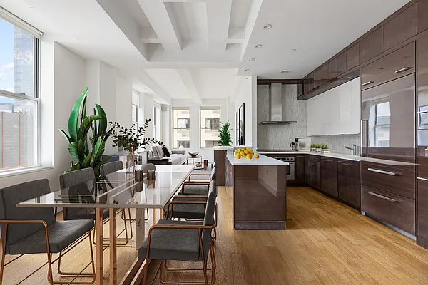 Sold by Compass | media 1