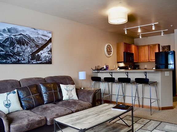 5th image of 401 Nystrom Ln #1324
