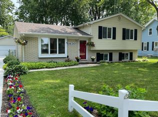 51630 Washington St, New Baltimore, MI 48047