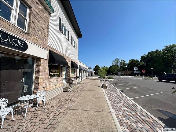 3rd image of 106 Chautauqua Ave
