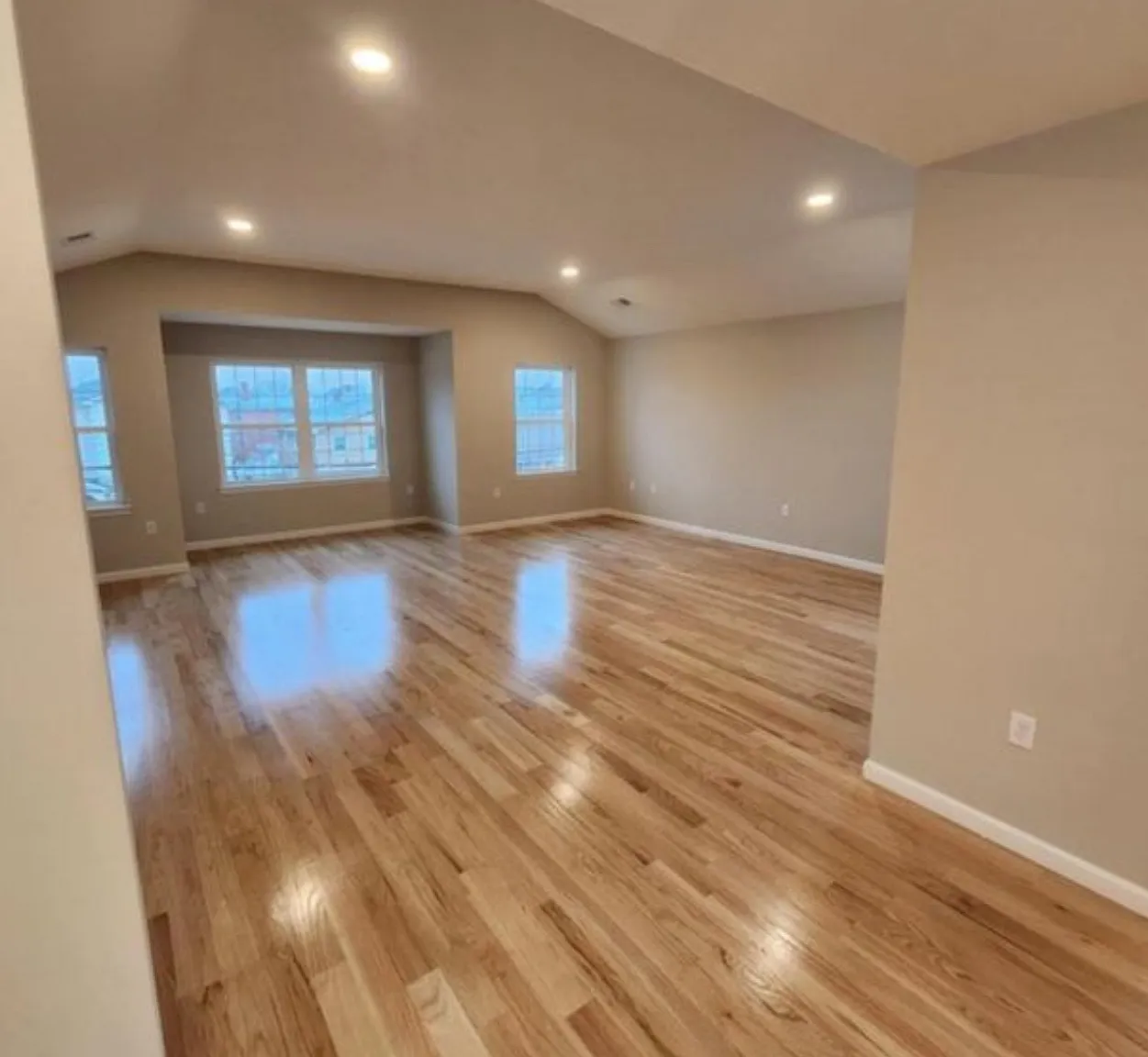 1 bed, $1,200 — Photo 2