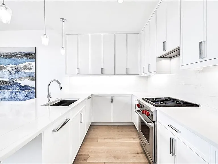 850 Central Ave #207 — Photo 9
