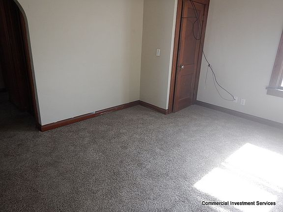 5th image of 309 E C St
