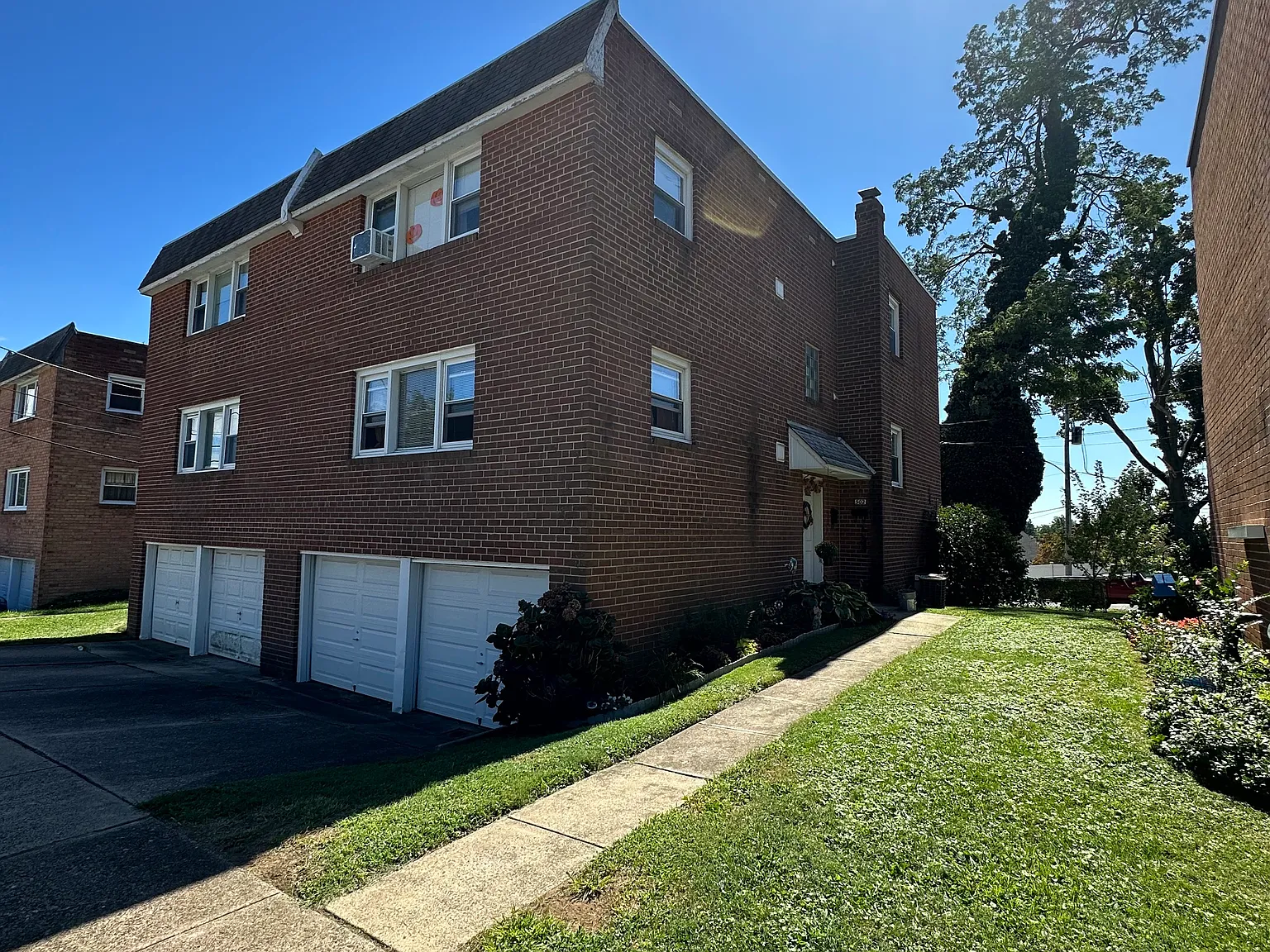 502 Faunce St — Photo 1