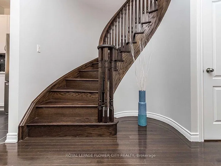 5 Zephyr Rd — Photo 5