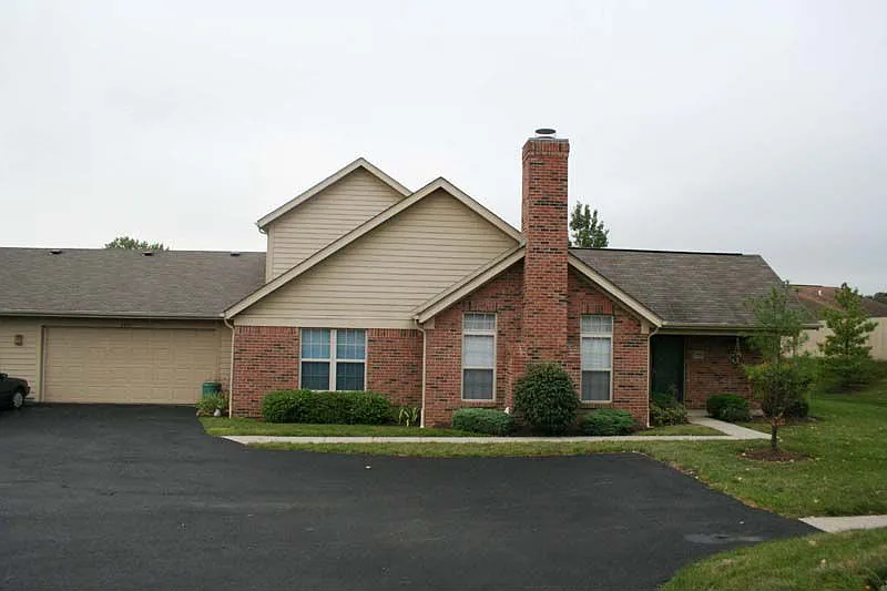 2595 Pine Marsh Dr photo 1