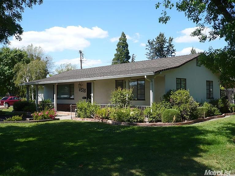 1st image of 8516 Balboa Ave