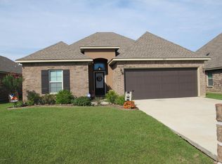303 Hill Ridge Dr, Youngsville, LA 70592