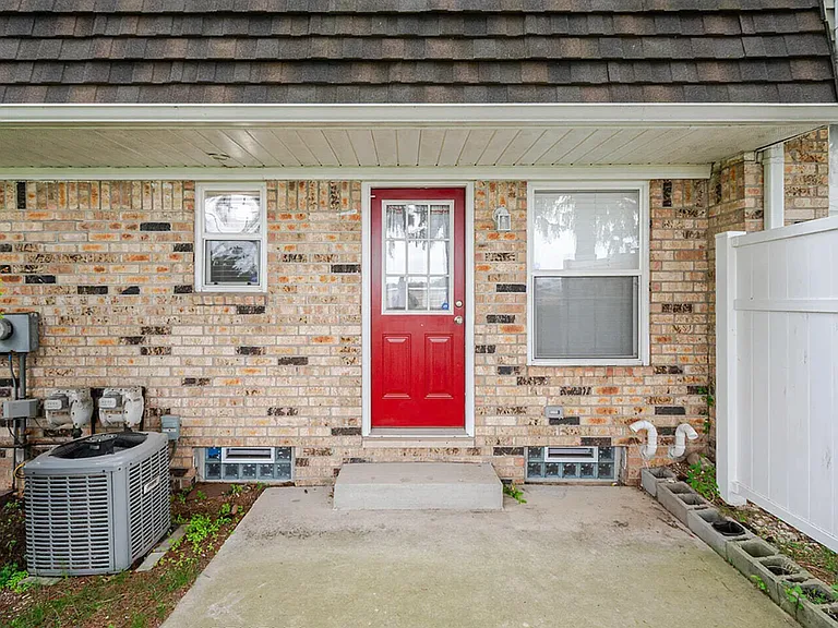 6113 Scotmar Dr — Photo 13