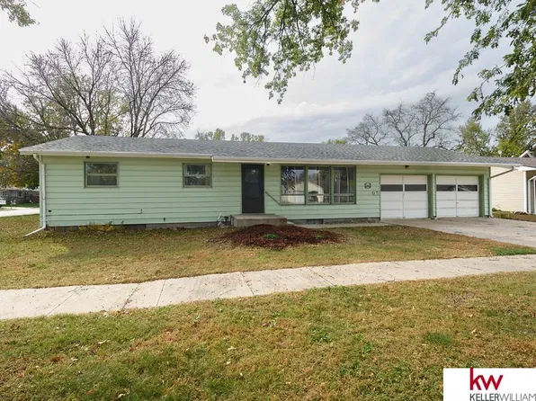 1343 I St, Geneva, NE 68361