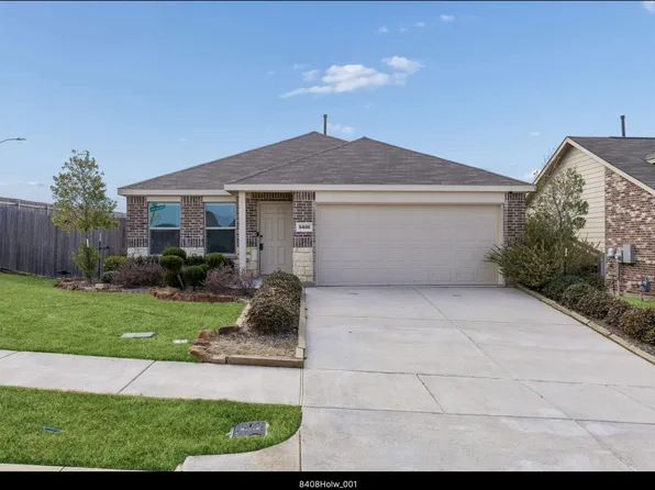 8408 Hollow Bend St, Fort Worth, TX 76123