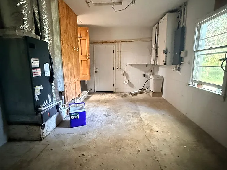 5725 E University Ave — Photo 35