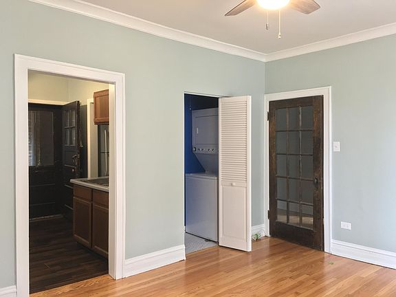 Formal dining room/living room. In-unit laundry.