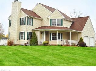 18 Stony Brook Dr, Suffield, CT 06078