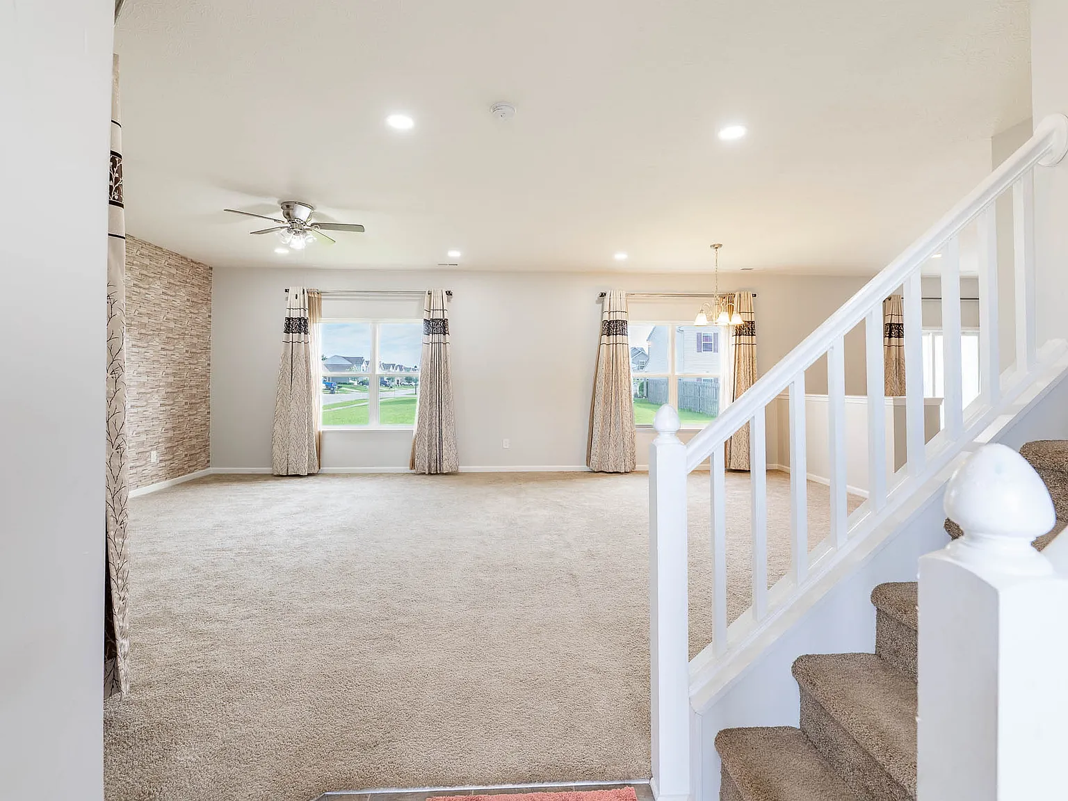 4 bed, 2132 sqft, $2,500 — Photo 4