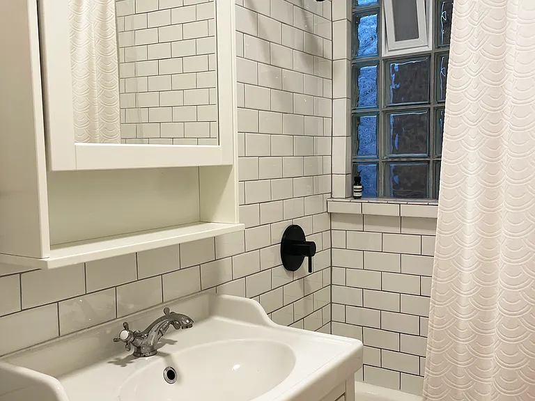 2623 W Rice St #1 — Photo 12