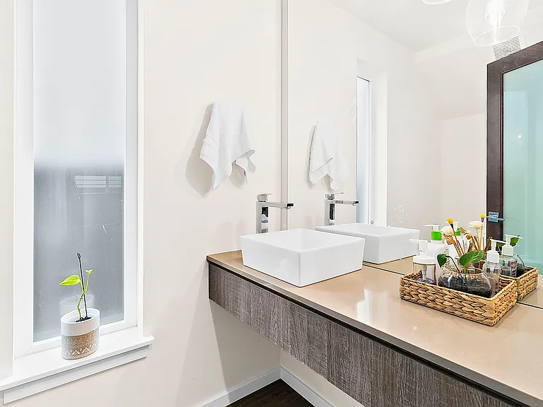 Powder room