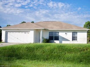 5209 26th St SW, Lehigh Acres, FL 33973