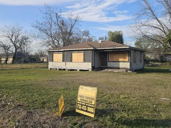 8303 Furray Rd, Houston, TX 77028