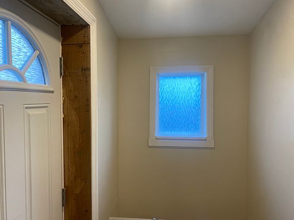 4th image of 113 2nd St #1