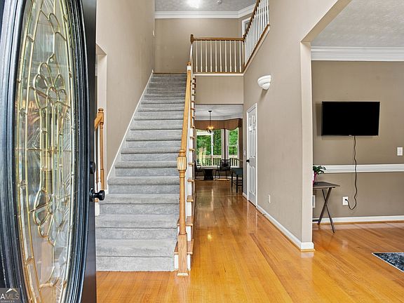 3rd image of 605 Trophy Ln